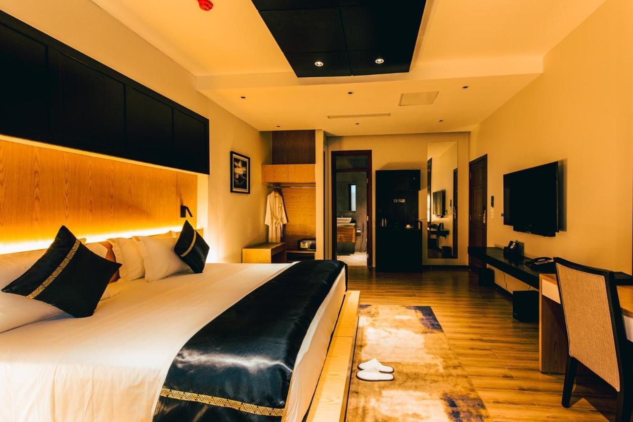 Blackwood Boutique Hotel And Apartments Dar es Salaam Buitenkant foto